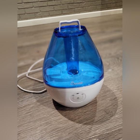 Crane Humidifier - Picture 1 of 6